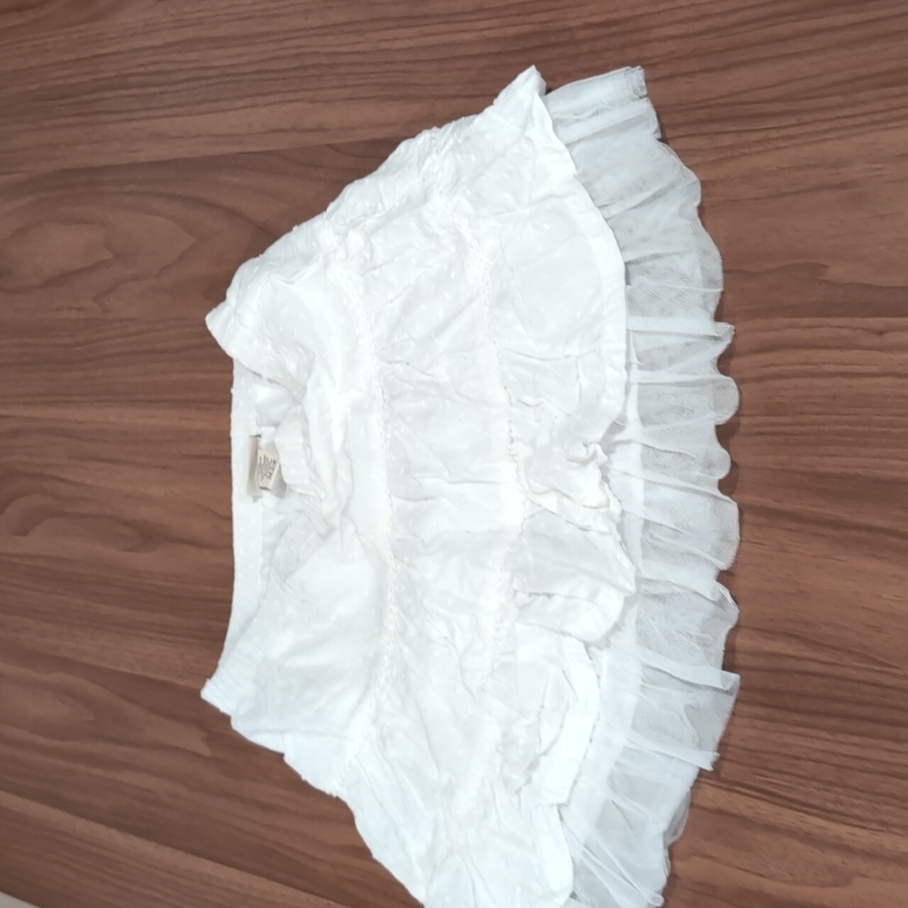Cherokee layered white skirt 7/8